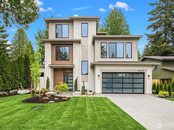 1032 107th Avenue SE, Bellevue WA 98004