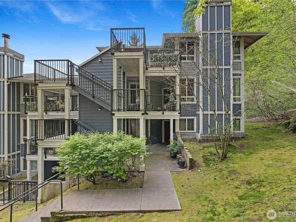 3918 243rd Place SE F204, Bothell WA 98021