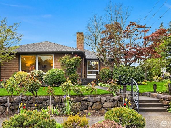 6857 44th Avenue NE, Seattle WA 98115