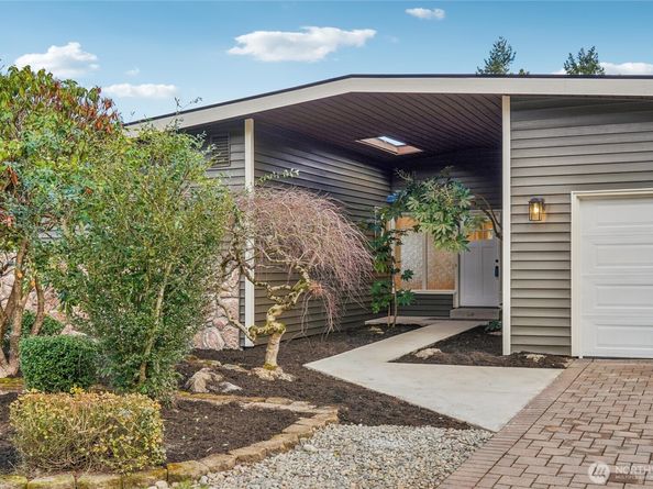 2654 171st Avenue SE, Bellevue WA 98008