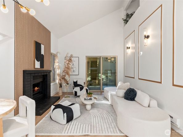 14640 NE 80th Place 32C, Redmond WA 98052