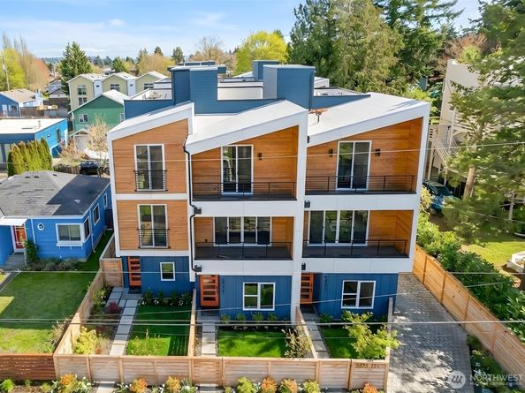 9020 13th Avenue NW A, Seattle WA 98117