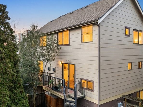 2017 NW 59th Street A, Seattle WA 98107