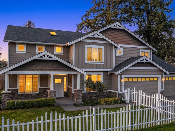 12204 Ashworth Avenue N, Seattle WA 98133