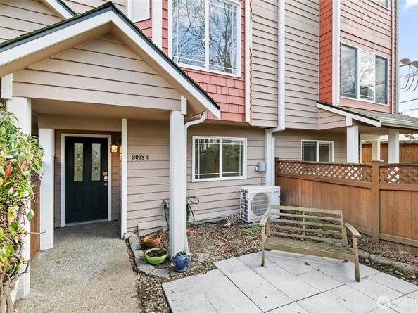 9038 Mary Avenue NW B, Seattle WA 98117