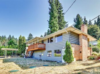 1802 NE Windermere Drive