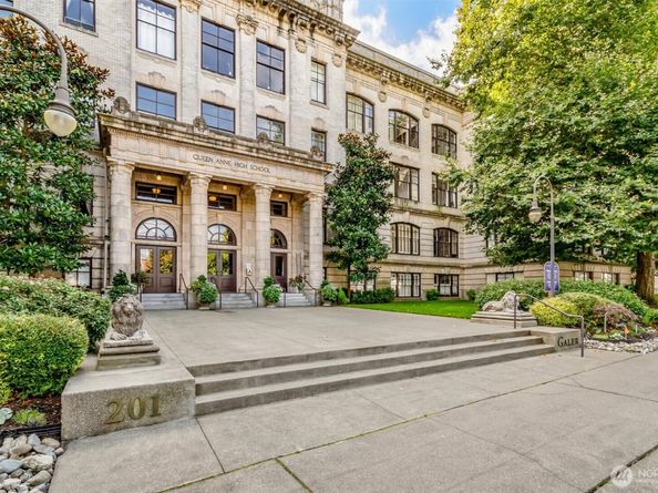 201 Galer Street 334, Seattle WA 98109