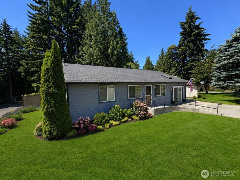 7600 Sandy Way NE, Poulsbo WA 98370