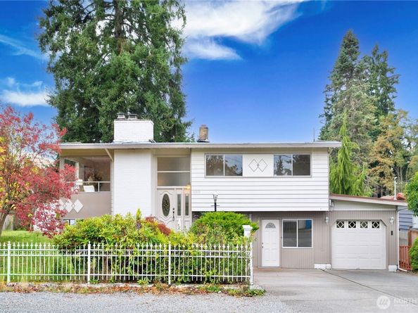 16515 N Linden Ave N, Shoreline WA 98133