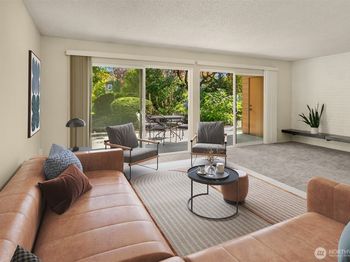 2501 Canterbury Ln E