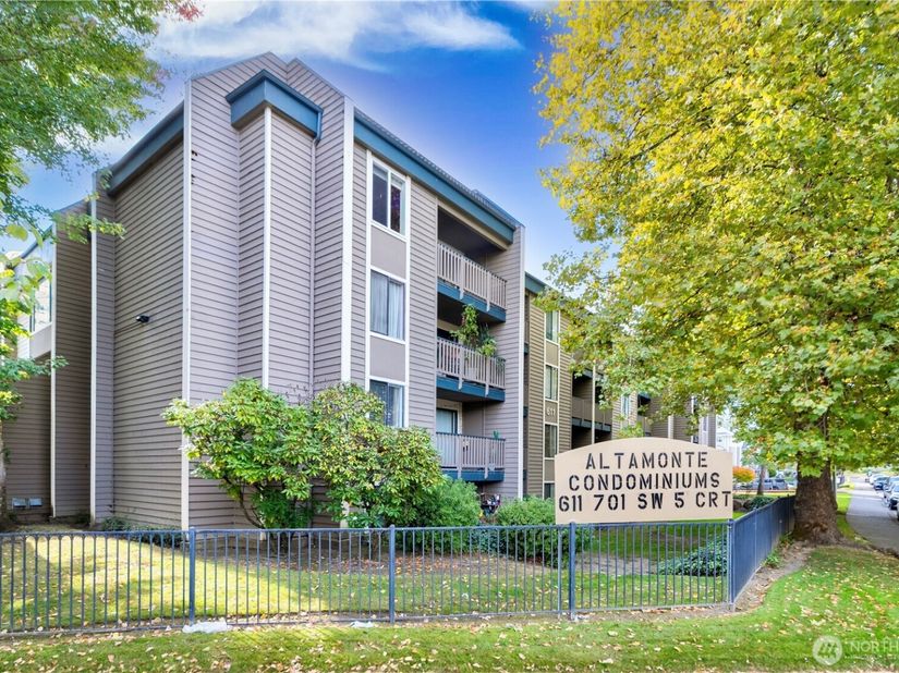 611 SW 5th Court A206, Renton, WA 98057