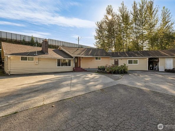 13718 Macadam Drive S, Tukwila WA 98168