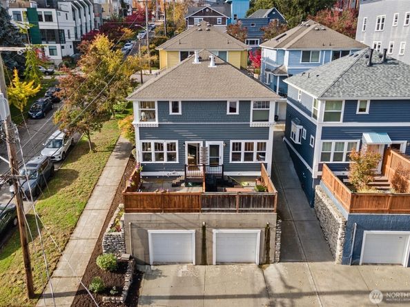 102 24th Avenue E A, Seattle WA 98112