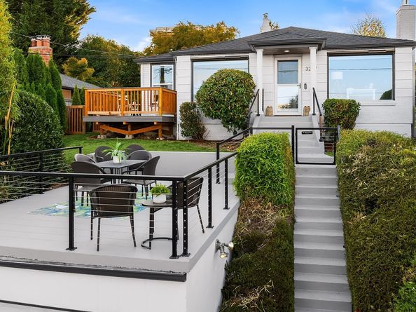 3257 37th Avenue SW, Seattle WA 98126