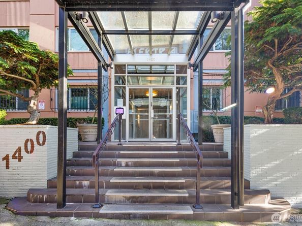 1400 Hubbell Place 409, Seattle WA 98101