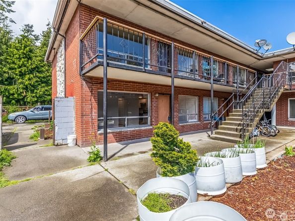 748 S Cloverdale Street Unit 6, Seattle WA 98108