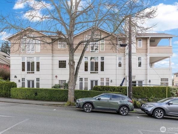 546 Walnut Street 201, Edmonds WA 98020