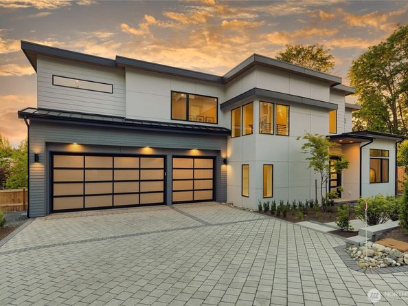 10204 NE 43rd Street, Kirkland WA 98033