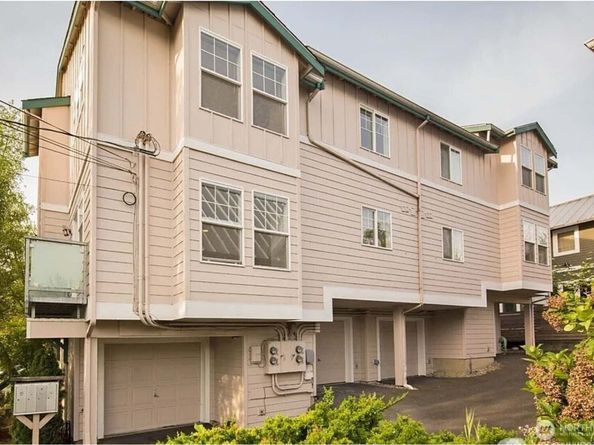 1920 E Union 104, Seattle WA 98122