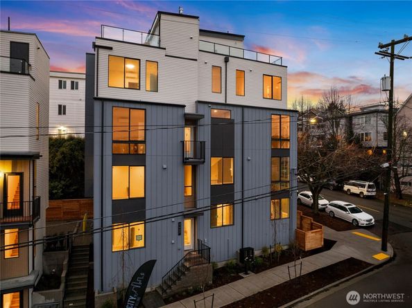 957 N 35th Street, Seattle WA 98103