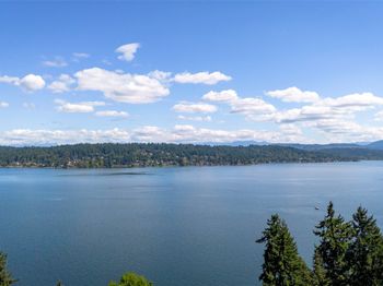 2500 171st Avenue SE