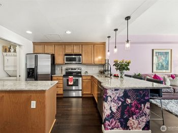 55 Williams Avenue S