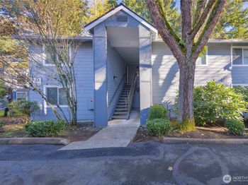 10026 NE 127th Place