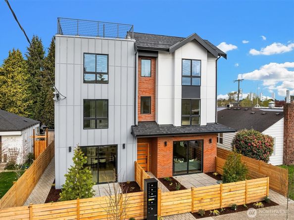 8018 24th Avenue NW B, Seattle WA 98117