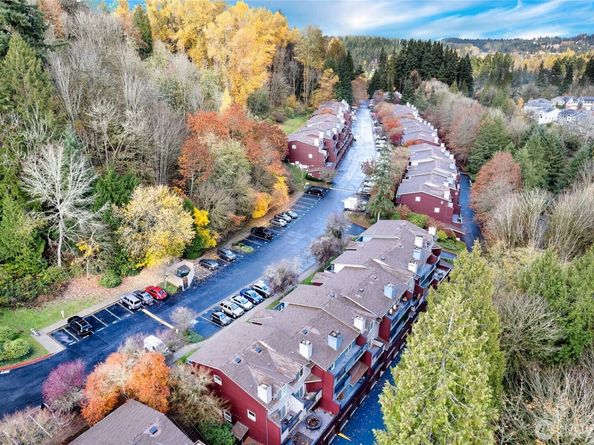 15615 Waynita Way B303, Bothell WA 98011