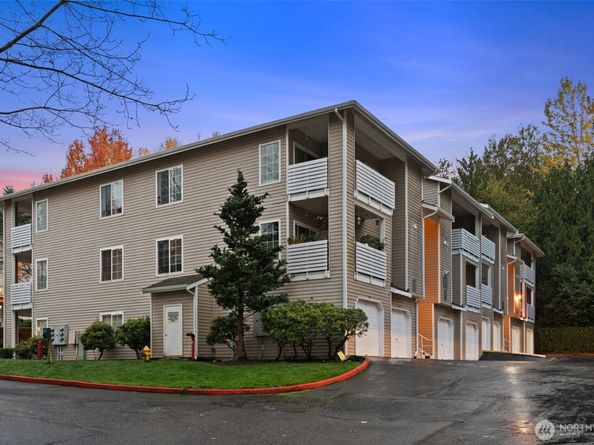 801 Rainier Avenue N E324, Renton WA 98057