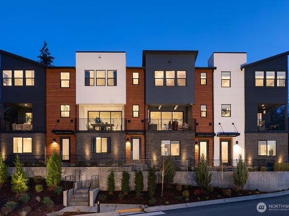 10811 (HS 109) 120TH Lane NE A, Kirkland WA 98033