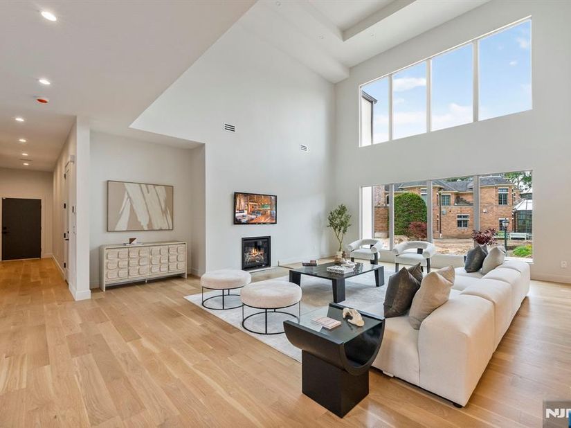 144 Demarest Avenue, Englewood Cliffs NJ 07632