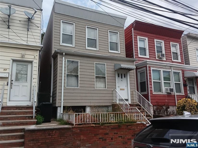41 11th Street, Bayonne NJ 07002