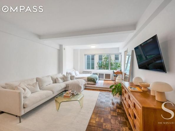 7 Lexington Avenue 5E, New York NY 10010