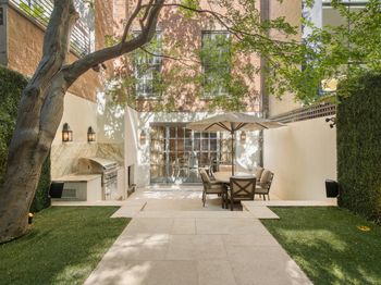 518 East 89th Street