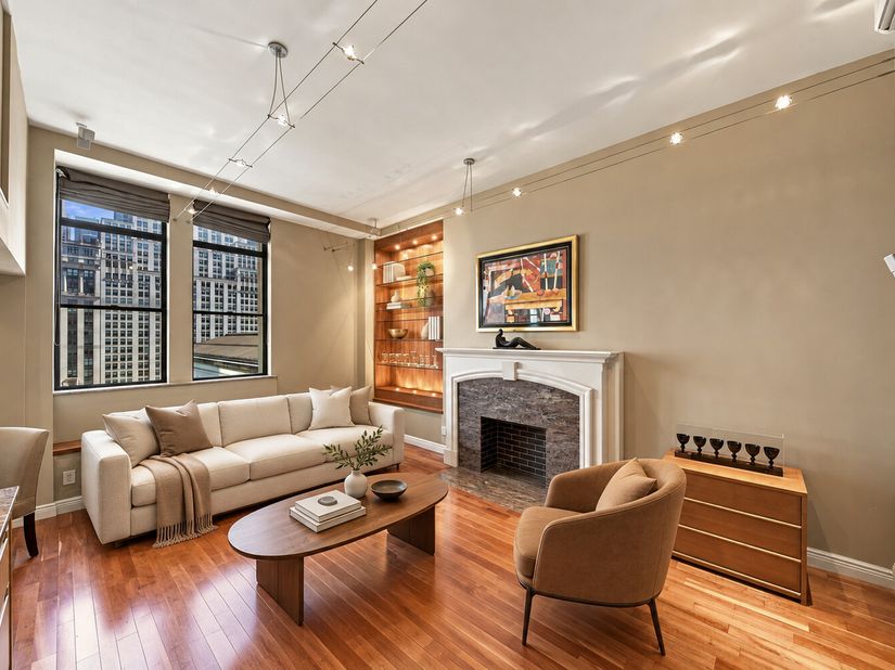 32 West 40th Street 10E, New York NY 10018
