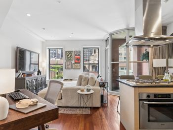 345 East 50th Street