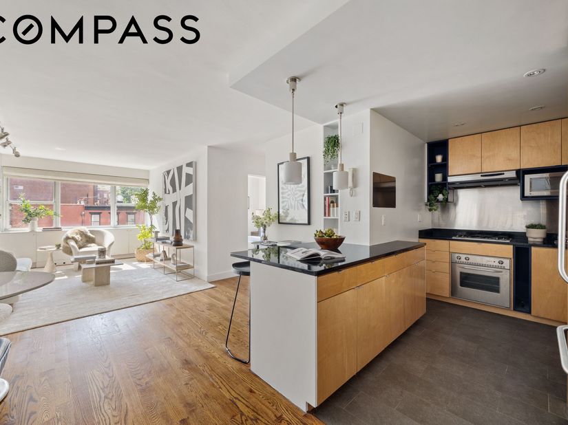 101 West 12th Street 5LM, New York NY 10011