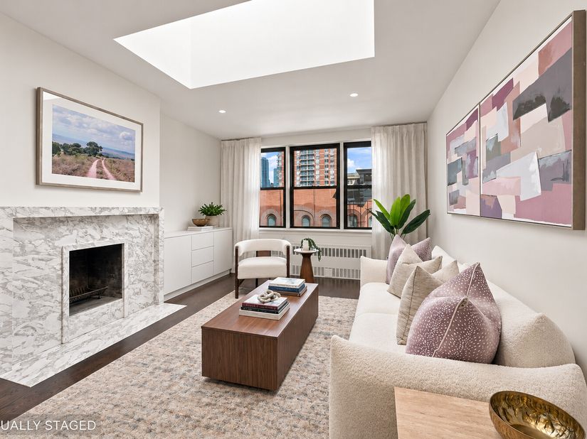 250 West 15th Street 6G, New York NY 10011