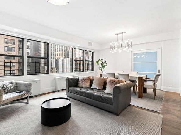 305 East 40th Street 20CD, New York NY 10016