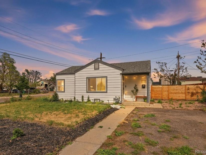 Undisclosed Address #3143284, Denver CO 80216