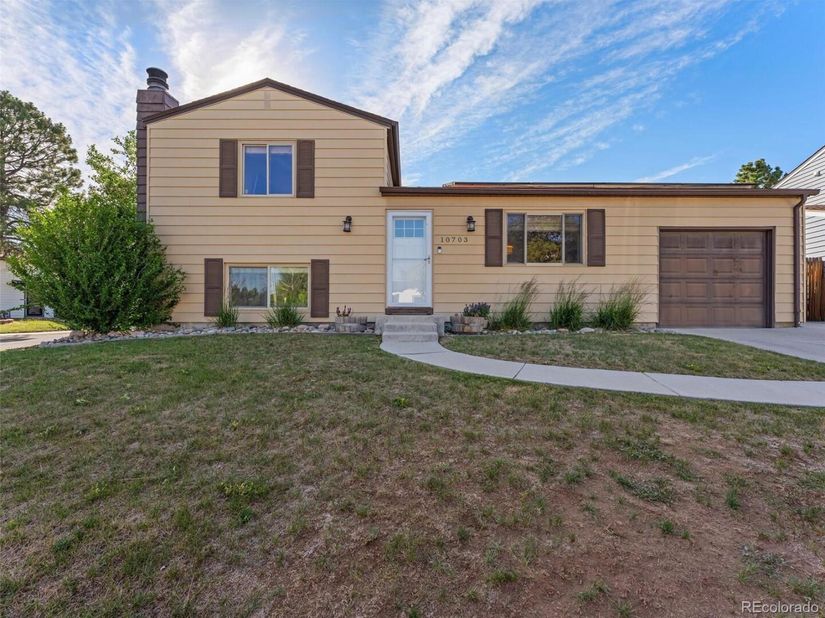 10703 Moore Way, Broomfield CO 80021