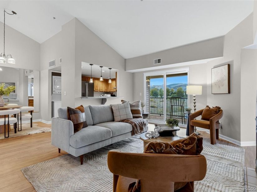 12304 W Cross Drive 301, Littleton CO 80127