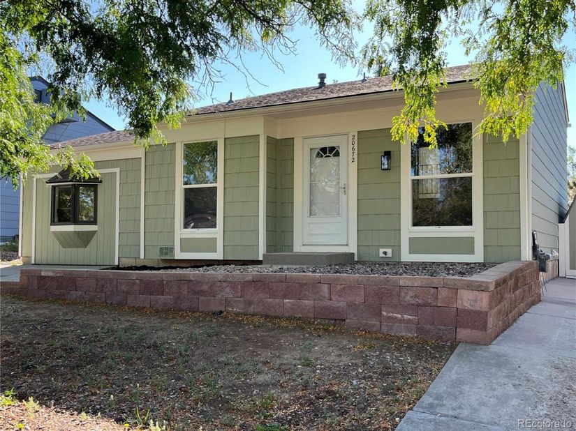 20672 E Batavia Drive, Aurora CO 80011