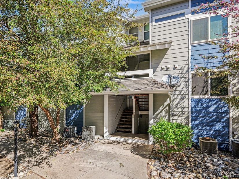 19192 E Wyoming Place 105, Aurora CO 80017