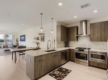 1616 S Broadway
