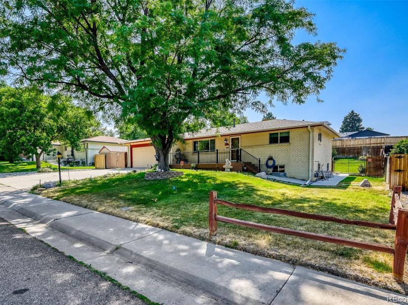 4757 S Oak Court, Littleton CO 80127