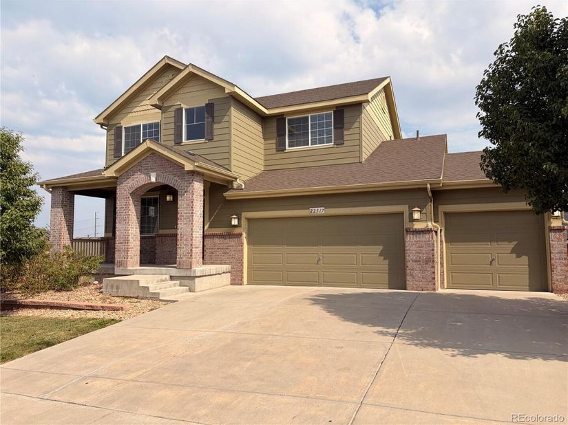 22517 E Layton Circle, Aurora CO 80015