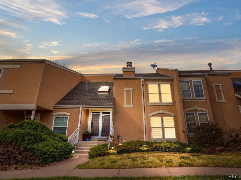 2925 S Vaughn Way, Aurora CO 80014