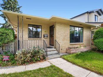 3024 W Scott Place